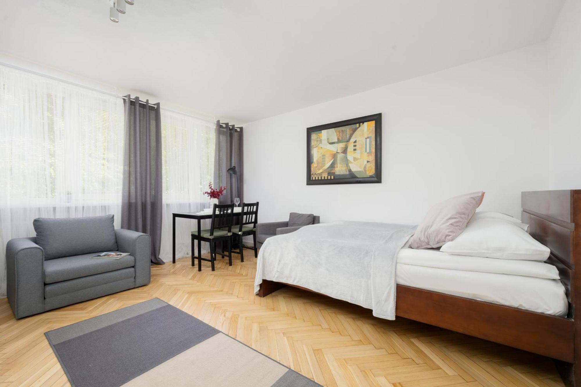 Studio Downtown By Renters